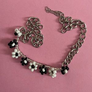 "Daisy Chain" Chain